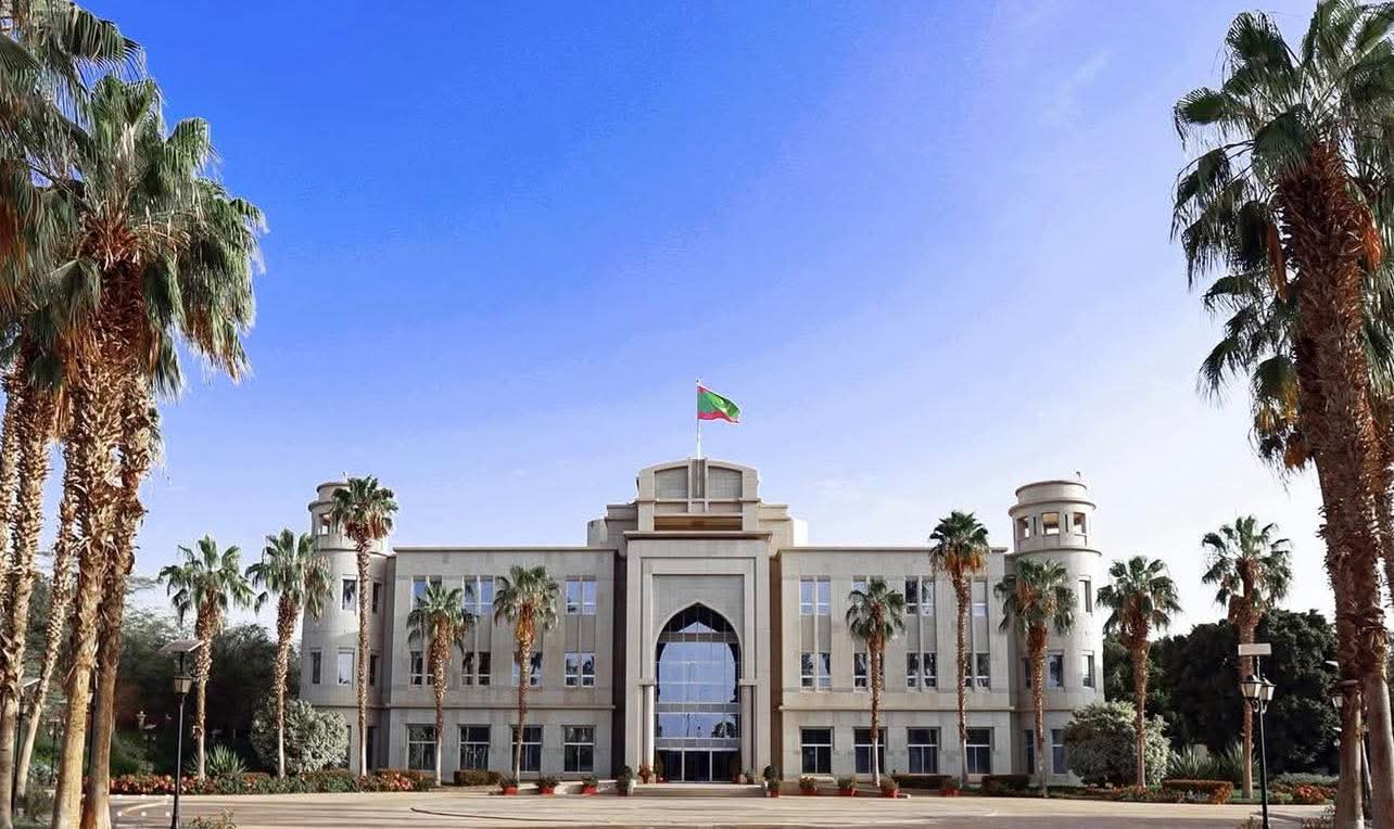 مرسوم رئاسي باعتبار الخميس والجمعة عطلة معوضة بمناسبة عيد الأضحى