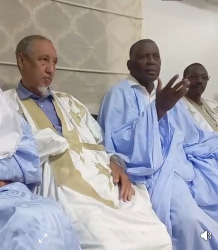 برام ولد الداه اعبيد يودي زيارة لاسلم ولد محجوب.. حوار حول الوحدة الوطنية والعدالة الاجتماعية