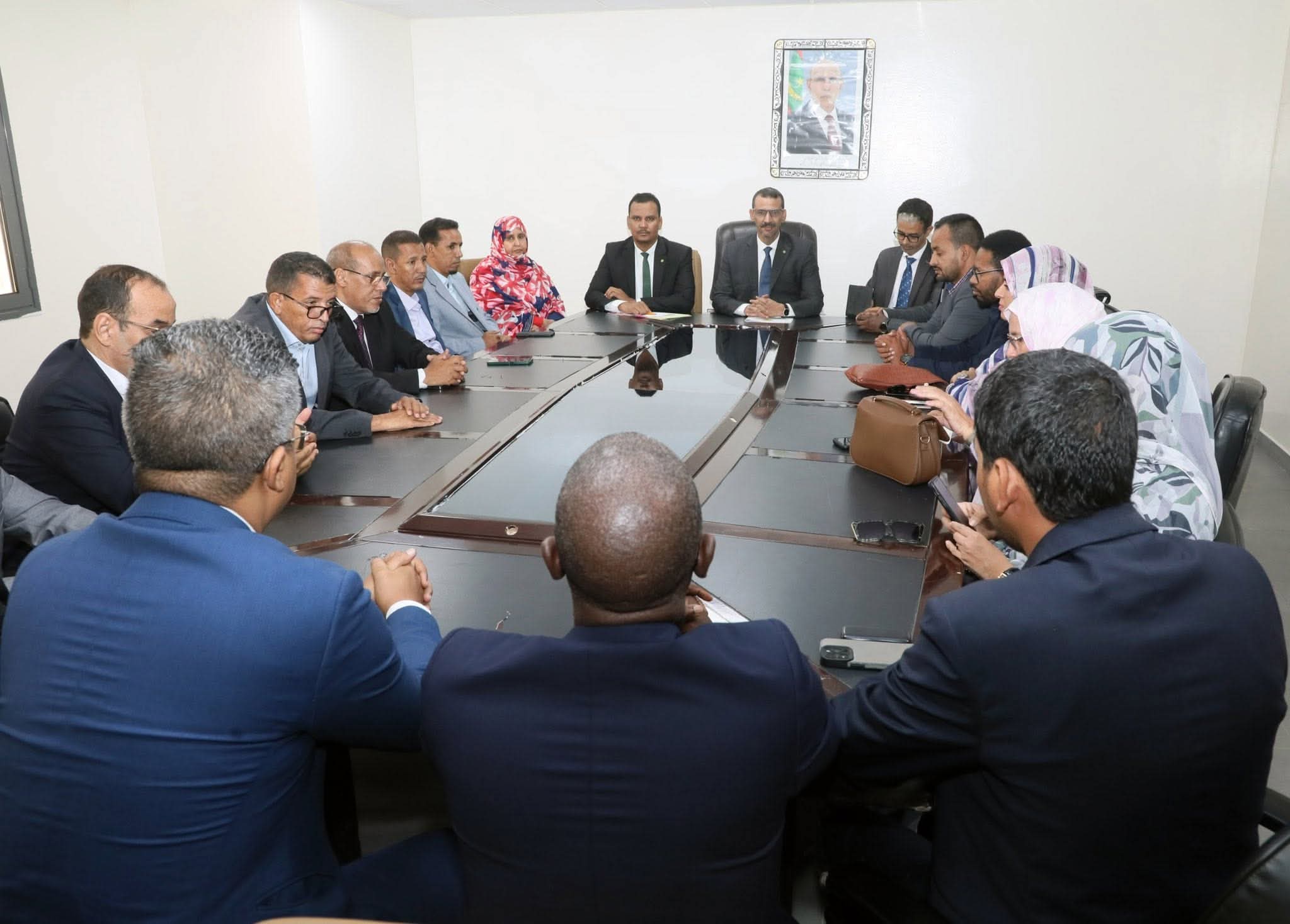 نقابة الصحفيين تطالب بتطبيق قانون المهنة وتنقية الحقل الإعلامي خلال لقاء مع وزير الثقافة