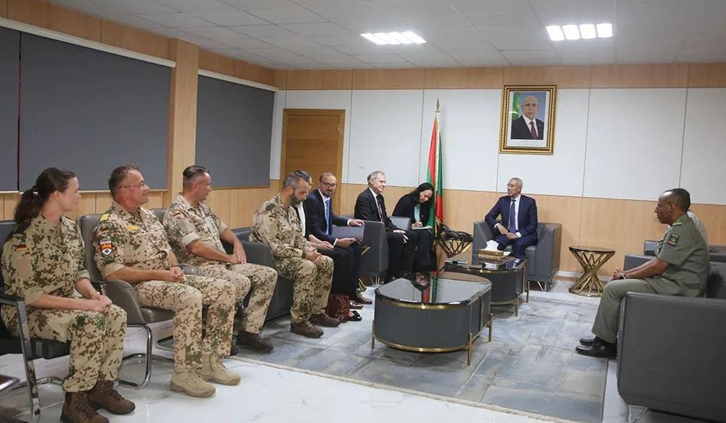 وفد من وزارة الدفاع الألمانية يبحث في نواكشوط تعزيز التعاون العسكري مع موريتانيا