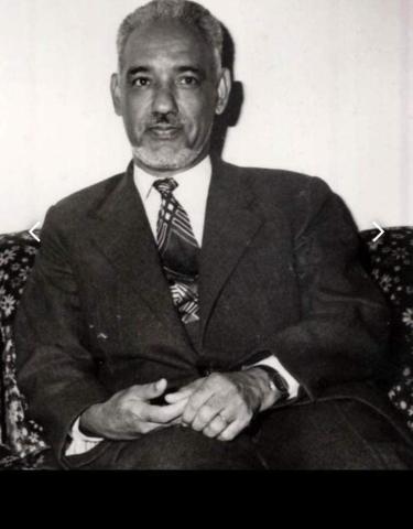 الاستاذ الرئيس المختار ولد داداه رحمه الله 